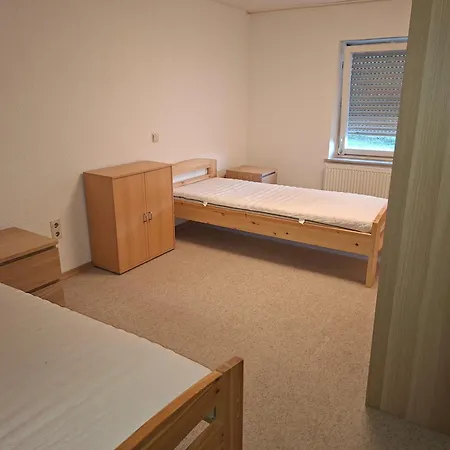 Appartement Wohnungen-haus Fuer Arbeiter Und Monteure 1-14 Personen Gebenbach
