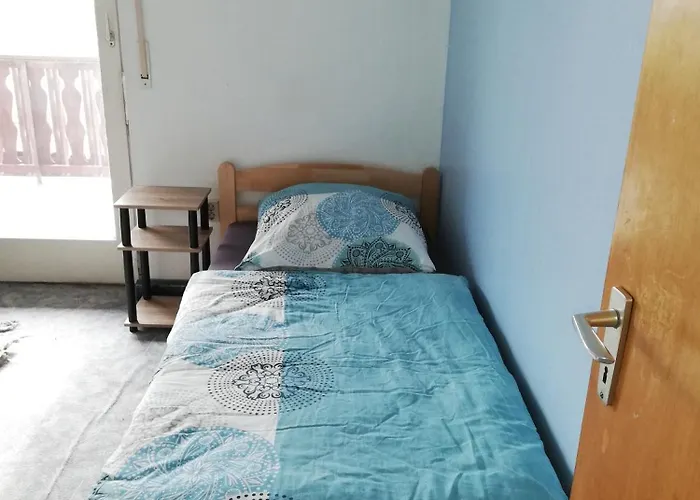 Fuer Arbeiter Und Monteure Bis 7 Personen *